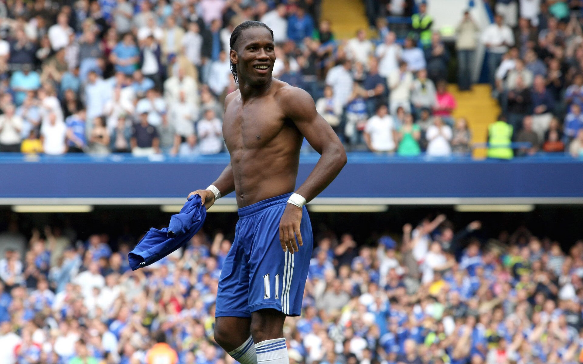 青岛西海岸主场优势明显，连战连捷，青岛西海岸比赛